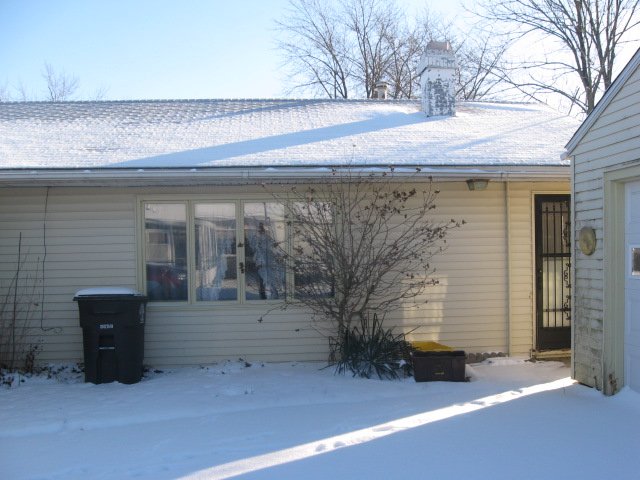Property photo 6 - 3 Bedroom / 2 Bath Ranch - 1833 Rosemont Drive
